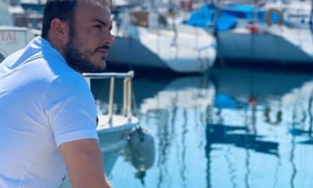 Θύμα κλοπής ο τραγουδιστής Σάκης Αρσενίου